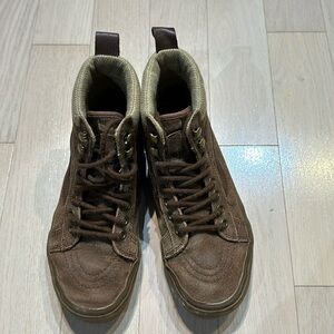 Vans sk8 hi-MTE shoes - brown leather - mens size 7 / women’s size 8.5